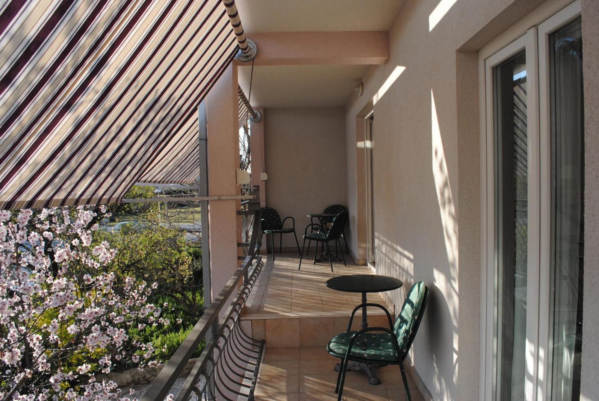 Apartments Natura Makarska Esterno foto